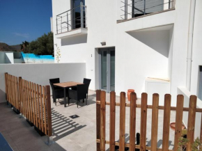 Apartamento con terraza y piscina comunitaria Las Negras